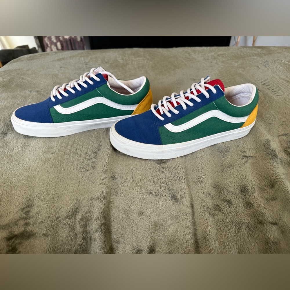 VANS Retro Womens 9 Men’s 7.5